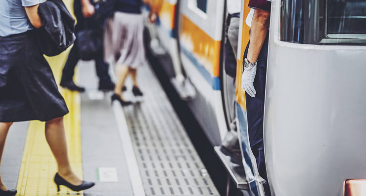 Mastering Public Transportation: Unraveling the Best Hacks for Seamless Commuting